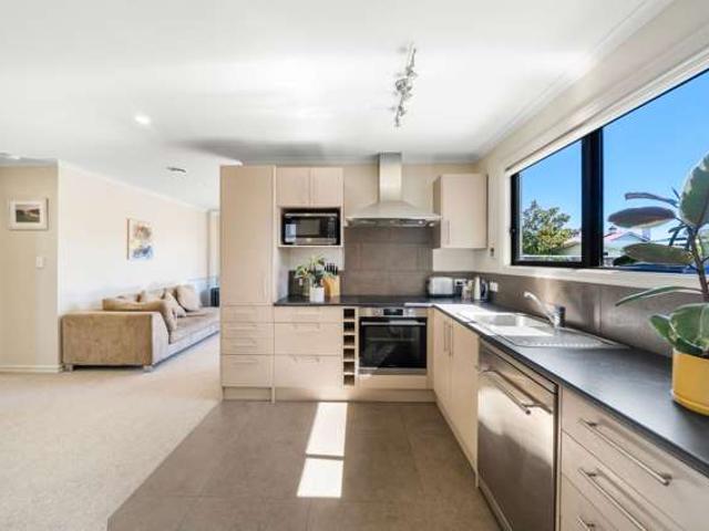 House for sale in Otakou