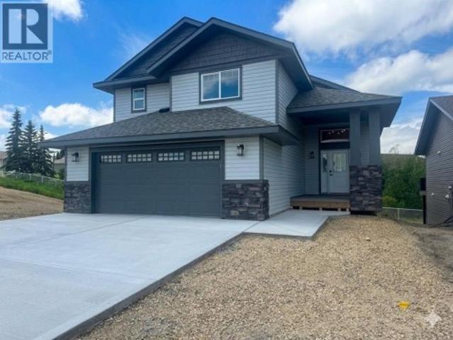 House for sale in Lacombe, Alberta