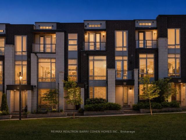 Townhouse for sale in Woburn, Ontario