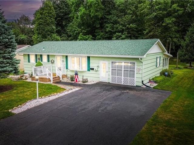 House for sale in Oneida, New York