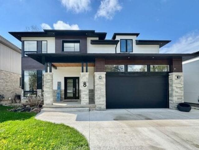 House for sale in Niagara, Ontario