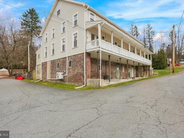 House for sale in Mohnton, Berks County