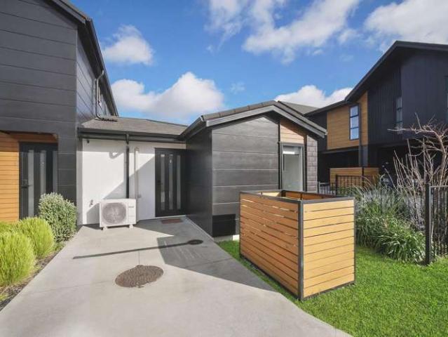 Townhouse for rent in Auckland, Oroua County
