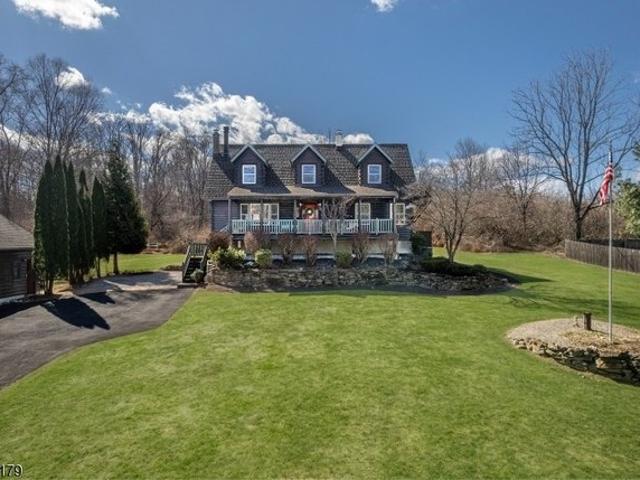 House for sale in Andover, New Jersey