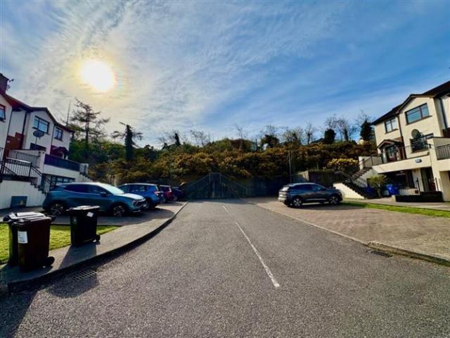 House for sale in Loch Garman