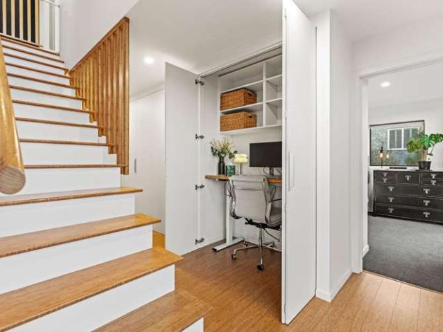 House for sale in Chaslands, Canterbury