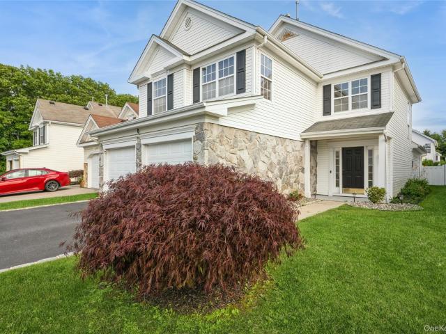 Condo for sale in Centereach, New York