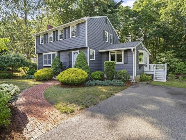 House for sale in Hanson, Massachusetts
