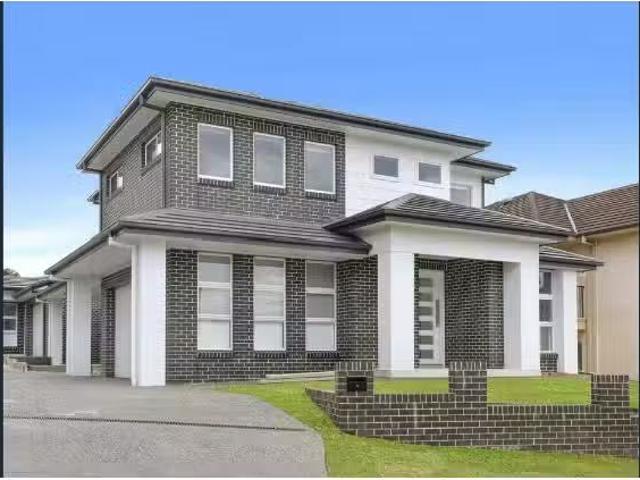 House for rent in Wollongong West, New South Wales