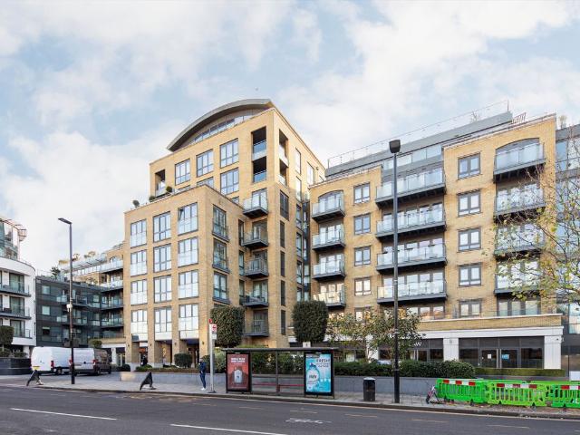 Apartment for rent in London Borough of Hounslow, Strand