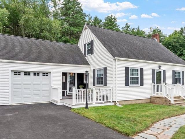 House for sale in New Hampshire