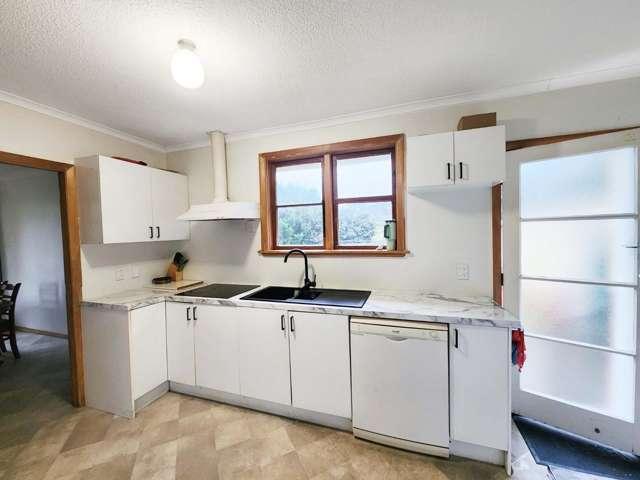 House for rent in Matata, Wellington