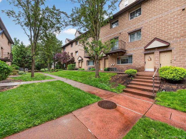 Condo for sale in Rockland, New York
