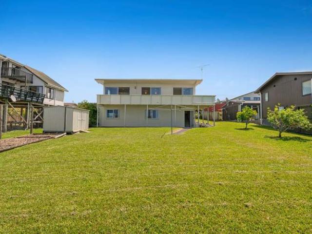 House for sale in Snells Beach