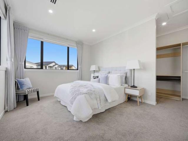 House for sale in Paremoremo