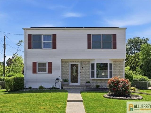 House for sale in East Brunswick, New Jersey