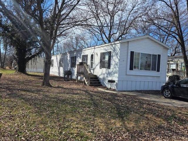 House for sale in Dupo, Illinois