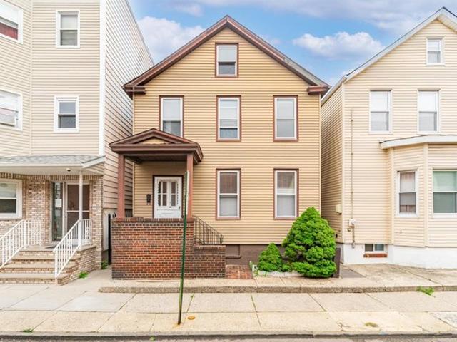 House for sale in Hudson, New Jersey