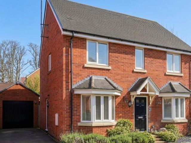 House for rent in Amersham and Villages Community Board, Buckinghamshire
