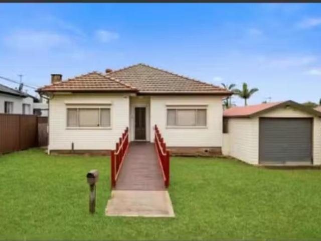 House for rent in Old Guildford