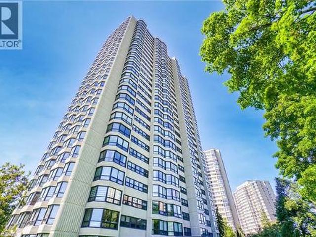 Condo for sale in Bramalea, Brampton