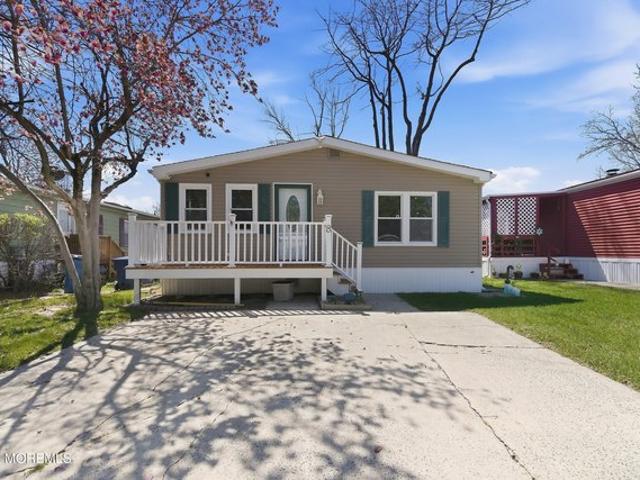 House for sale in North Brunswick, New Jersey
