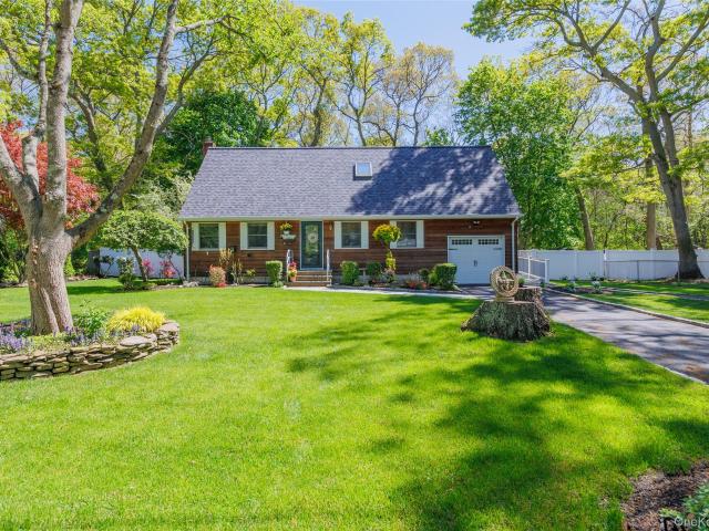House for sale in Centereach, New York
