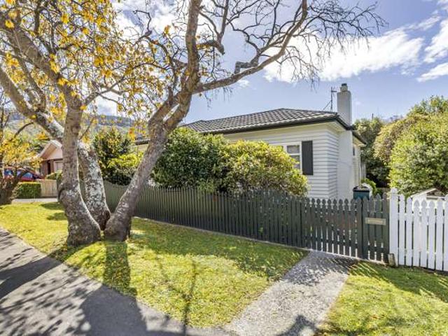 House for sale in Tawa, Wellington City