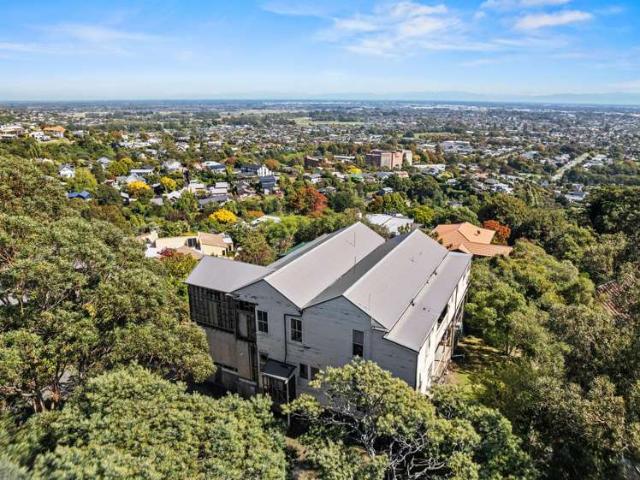 House for sale in Chaslands, Canterbury