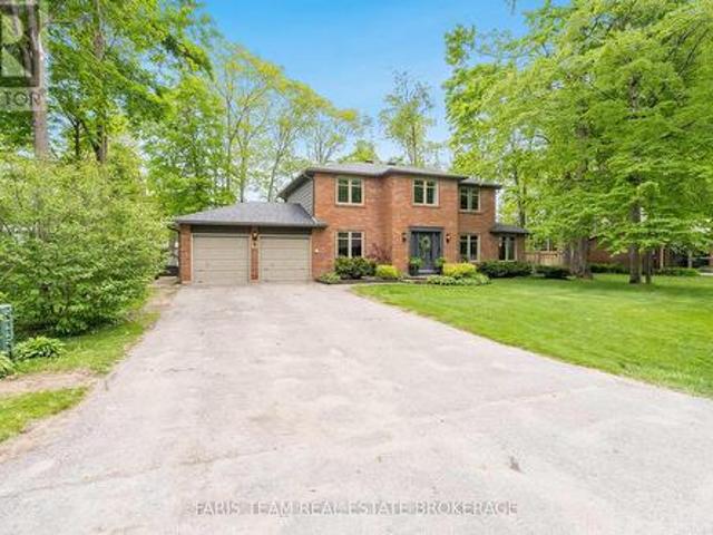 House for sale in Springwater