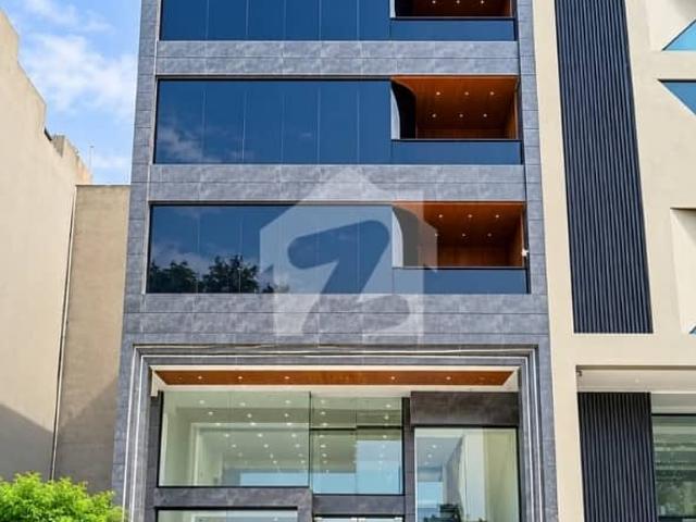 Building for rent in لاہور, لاہور ڈویژن