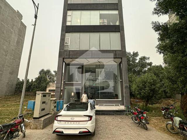 Building for rent in لاہور, لاہور ڈویژن