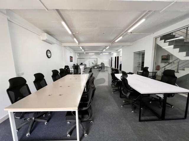 Office for rent in لاہور, لاہور ڈویژن