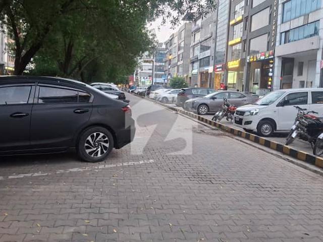 Building for sale in لاہور, لاہور ڈویژن