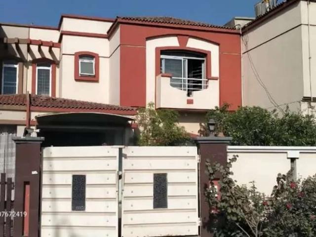 House for sale in گوپی روئے, لاہور ڈویژن