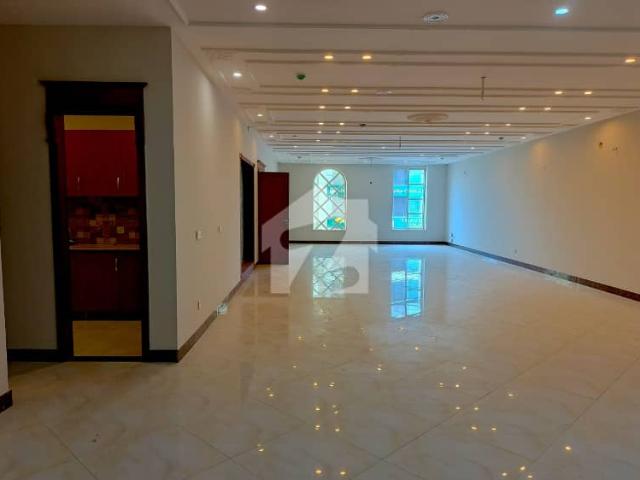 Office for rent in لاہور, لاہور ڈویژن