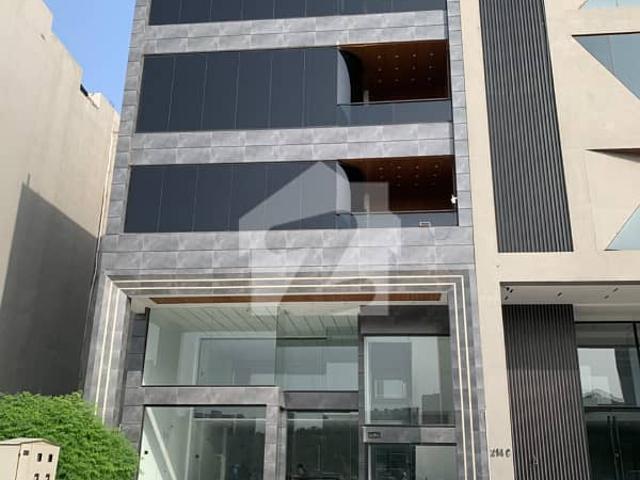 Building for rent in لاہور, لاہور ڈویژن