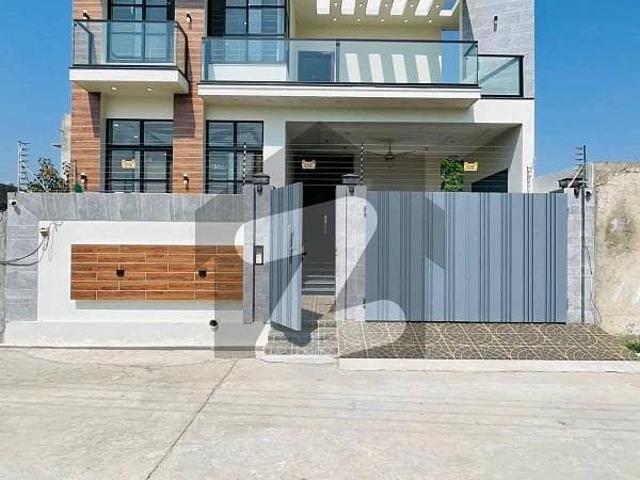 House for sale in Gujrat, Islamabad Capital Territory