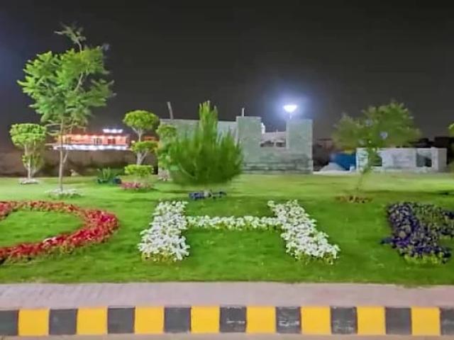 Land for sale in Peshawar, North West Frontier Province
