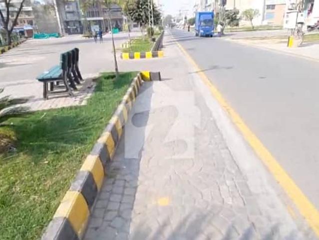 Building for sale in لاہور, لاہور ڈویژن