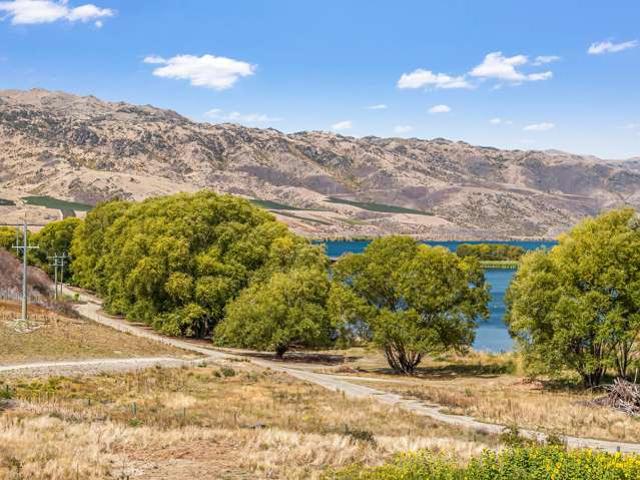 House for sale in Otakou