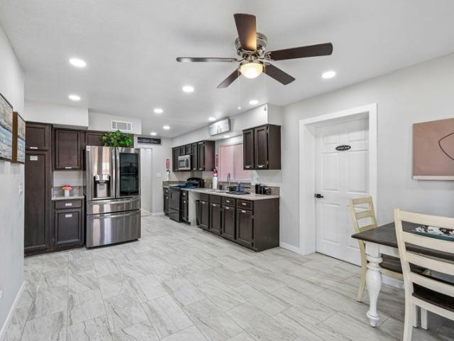 Room for rent in Laveen, Arizona