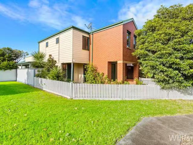 House for rent in Williamstown, Victoria