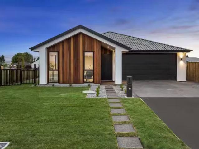 House for sale in Casebrook, Canterbury