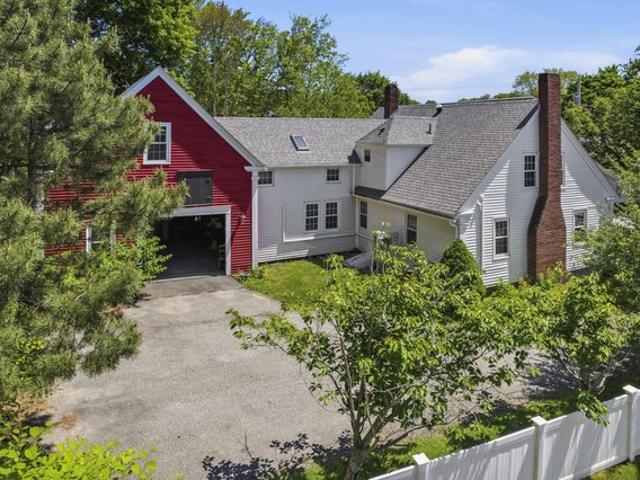 House for sale in Newcastle, Maine