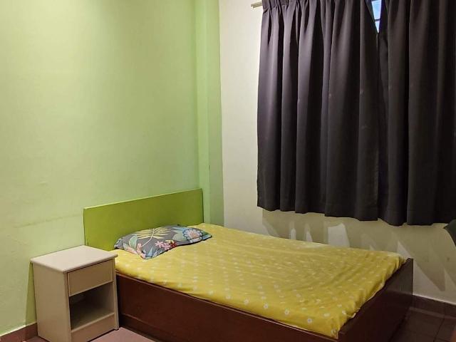 Room for rent in Country Heights Damansara, Kuala Lumpur