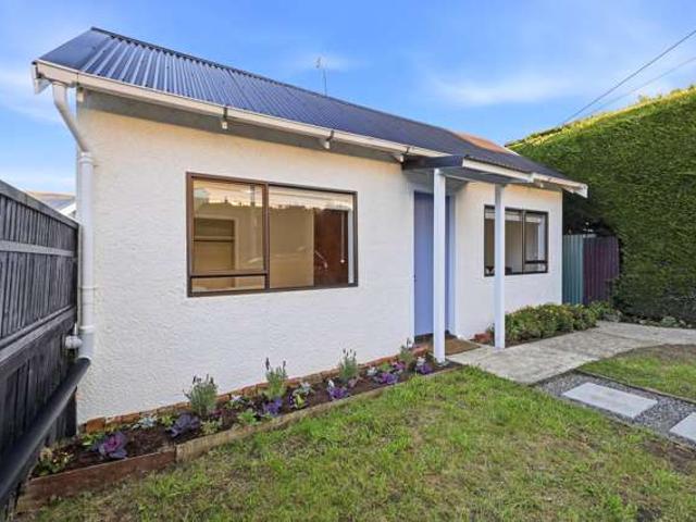 House for sale in Otakou