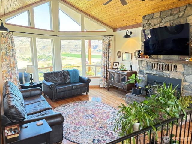 House for sale in Omak, Washington