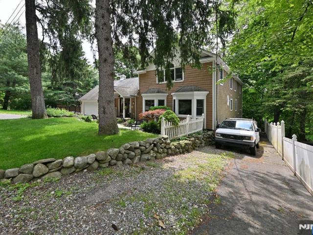 House for sale in Montvale, New Jersey