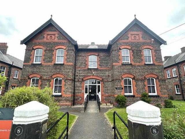 House for sale in Calderstones